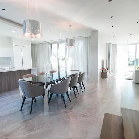 Vivo Mare 3 Bedroom Villa *